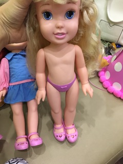 Búp bê disney dư xịn