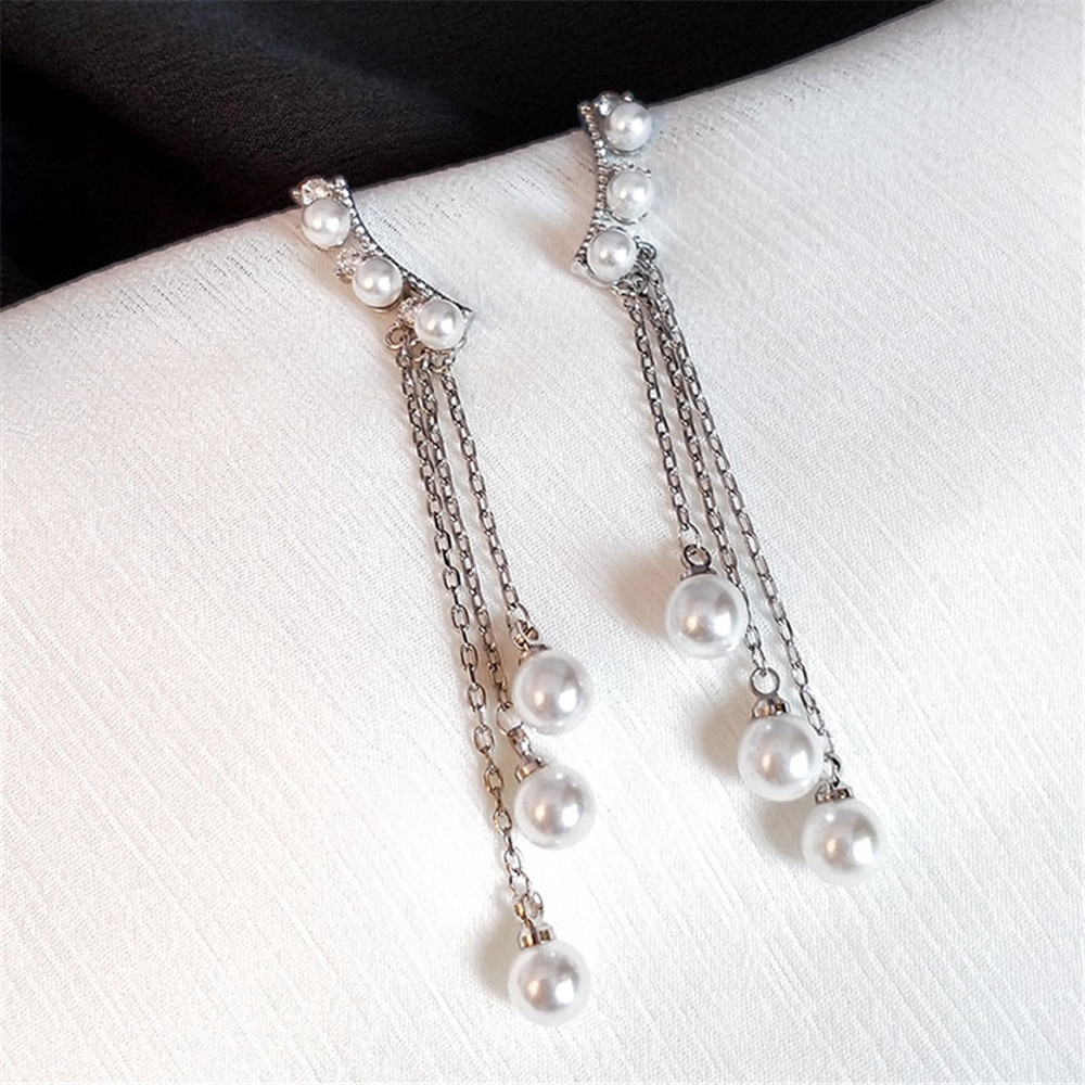 Khuyên tai nữ dài đính ngọc thời trang