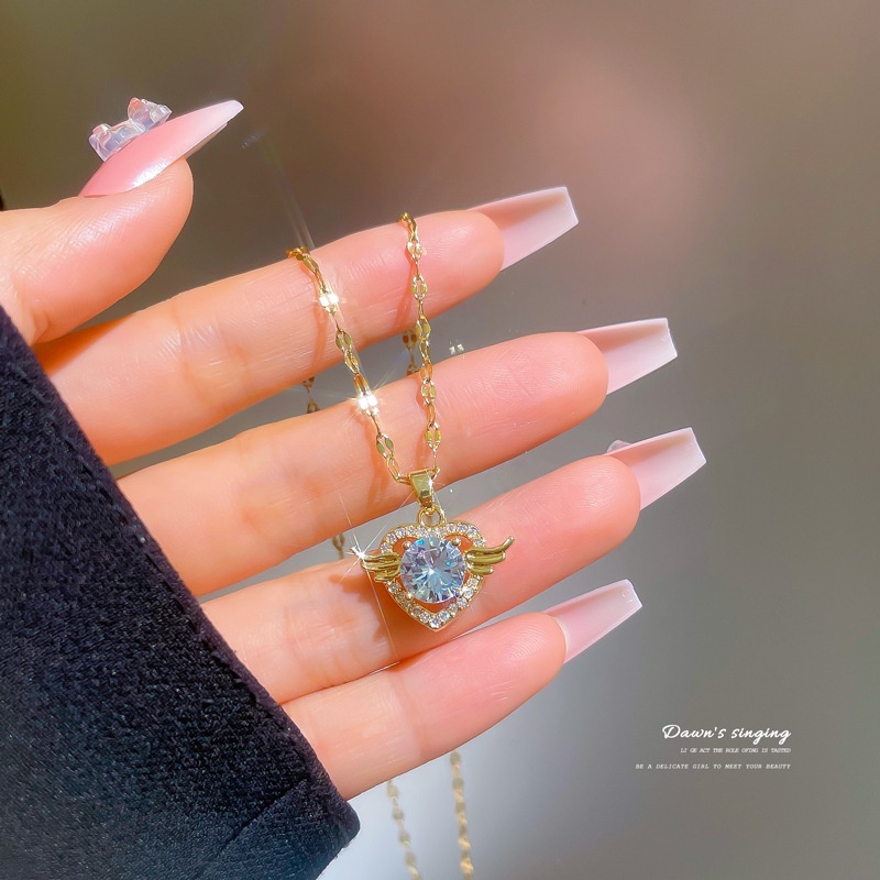 Vòng cổ Mặt Hình Đôi Cánh/ Trái Tim Đính Đá Bằng Titan Chống Nước Không Gây Dị Ứng