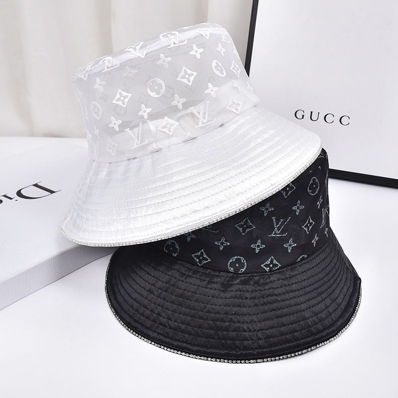 nón bucket hoạ tiết LV