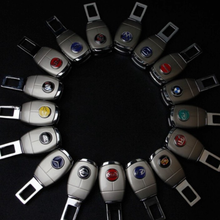 Sản Phẩm Đầu khóa chốt cắm móc nối tiếp dây đai an toàn logo các hãng xe, chống kêu cao cấp HC-888 (Chất kiệu hợp kim kh