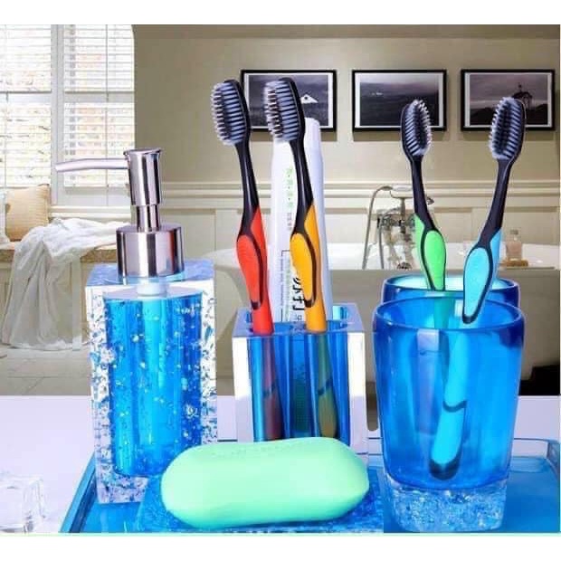 Bàn chải đánh răng Bossi 921 Hàn Quốc - Bàn chải than tre hoạt tính