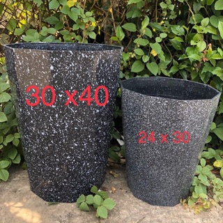 Chậu nhựa kim cương giả đá đen có 2 size (có dĩa lót)