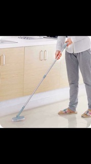 Bàn chải nhà vệ sinh cán dài