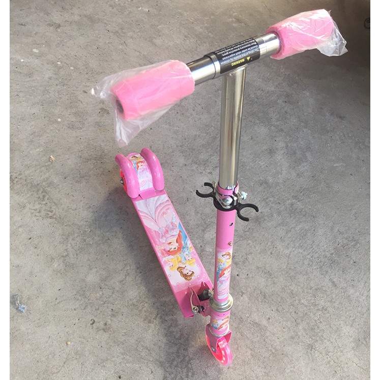 Xe scooter 3 bánh phát sáng khung sắt - Cho bé 2-6 tuổi