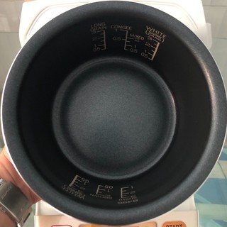 Nồi Cơm Điện Zojirushi NL-BGQ05