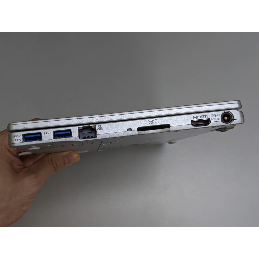 Laptop giá rẻ Panasonic CF-RZ4 (Core M-5Y71 /RAM 8GB/SSD 180GB/10.1 inch FHD cảm ứng xoay 360 độ/Win10) - đã qua sử dụng | BigBuy360 - bigbuy360.vn