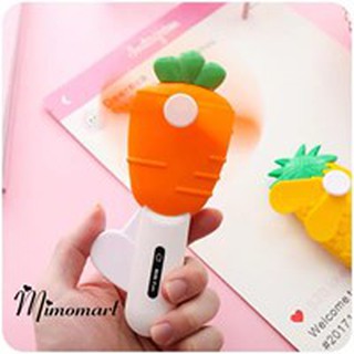 Quạt bóp đẩy cầm tay Orange Carrots điệu đà