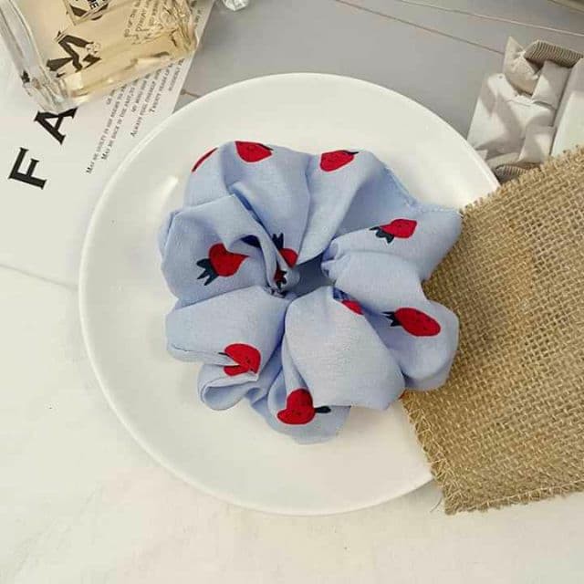 Scrunchies dây buộc tóc vải họa tiết dâu tây