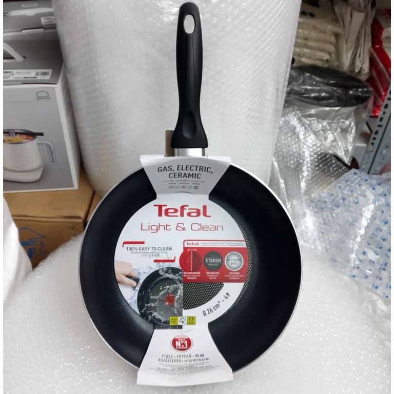 Tefal- Không dùng bếp từ- Chảo chiên Light &amp; Clean B2240596 size 26cm, hàng chính hãng