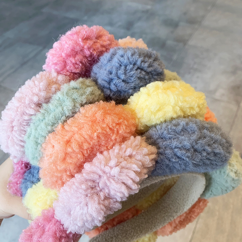 (Hàng Mới Về) Băng Đô Cài Tóc Đính Quả Bóng Lông Xinh Xắn Cho Nữ