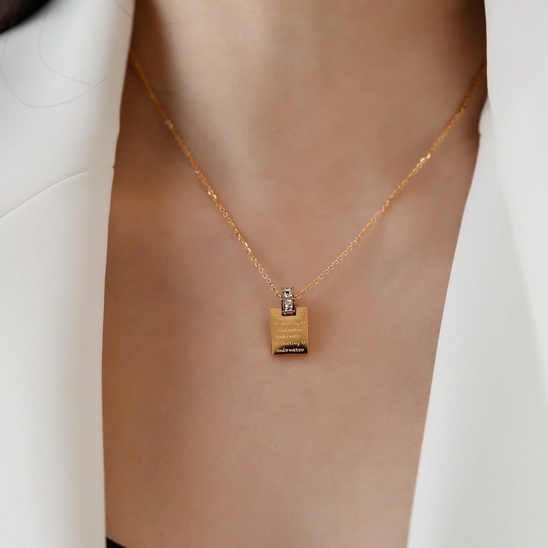 Dây Chuyền Mặt Vuông Khắc Chữ Love Đính Đá Zircon Đơn Giản Không Phai Màu Phong Cách Hàn Quốc