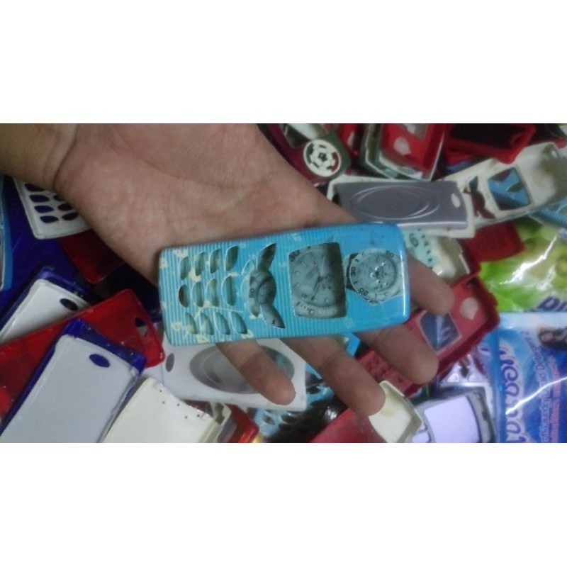 Vỏ kiểu Nokia 8250 thanh lý
