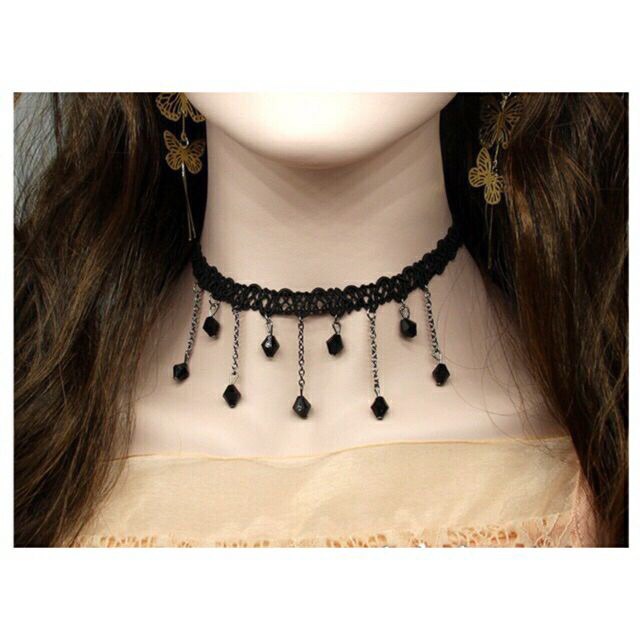 CHOKER REN ĐEO CỔ TUA RUA ĐÁ ĐEN