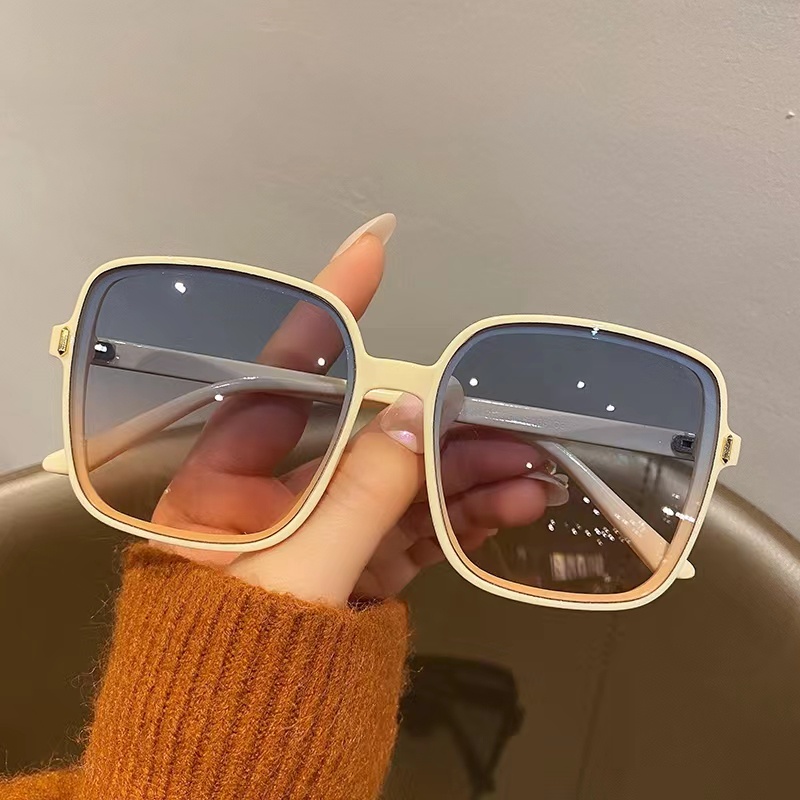 Kính Mát Gọng Vuông Lớn màu gradient Chống Tia UV400 Thời Trang Cho Nam Nữ