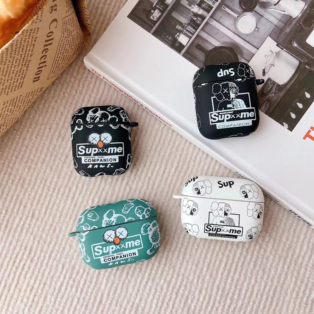 Vỏ Bảo Vệ Hộp Sạc Tai Nghe Airpods 1 / 2 / Pro Hình Kaws Sesame Street Độc Đáo | BigBuy360 - bigbuy360.vn