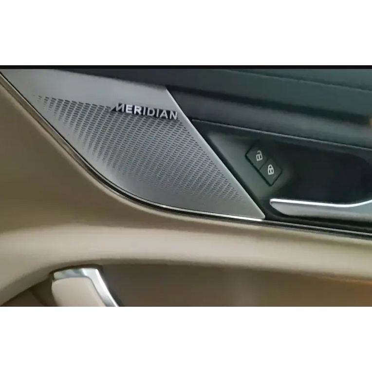 Nhãn dán trang trí loa xe hơi hình logo thương hiệu