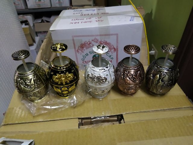 Hộp đựng tăm kiểu hoàng gia các màu