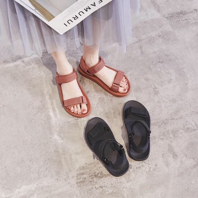 [Kho sỉ sandal] Giày sandal học sinh 2 quai đế mềm đơn giản dễ đi (mã 2 màu đen,hồng)