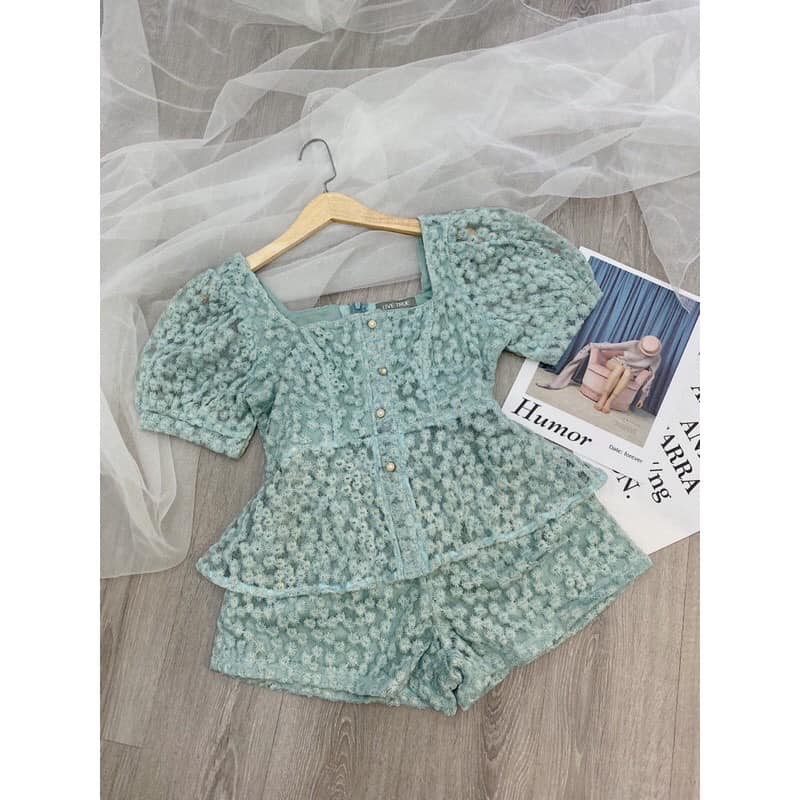 SET ÁO XÒE PEPLUM REN HOA XANH NỔI + SHORT SIÊU XINH