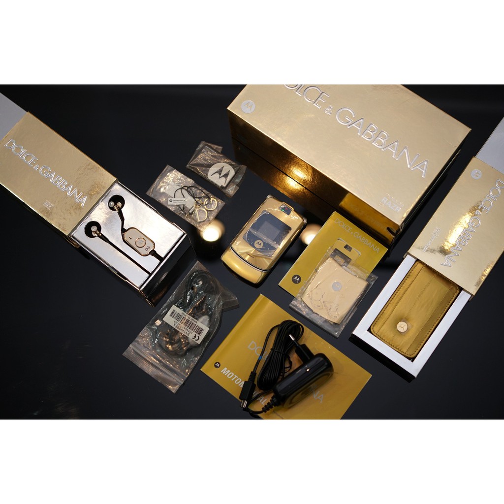 Điện thoại Motorola V3i Gold Dolce & Gabbana