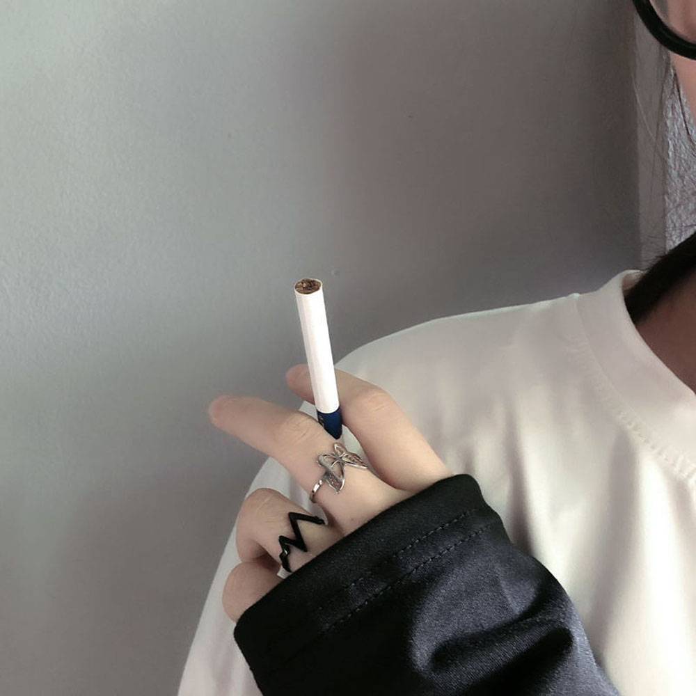 Nhẫn Hình Bướm Chất Liệu Thép Không Gỉ