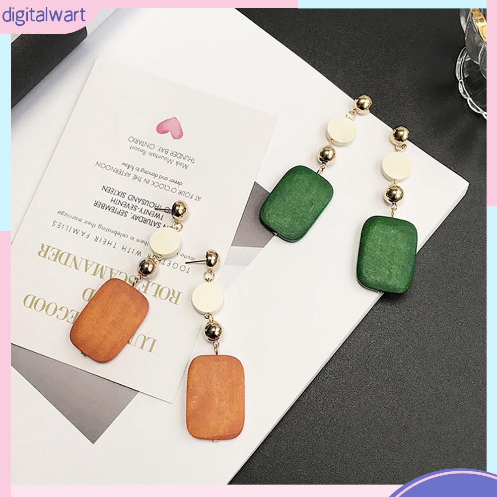 Đôi bông tai hợp phối họa tiết gỗ thời trang cho nữ