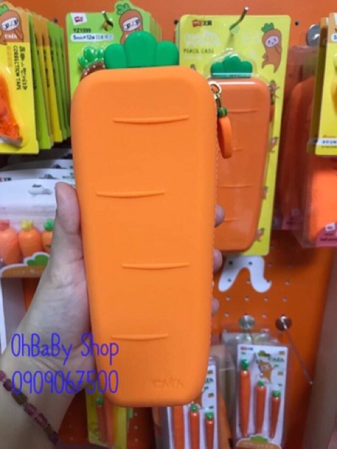 Hộp bút silicon cà rốt