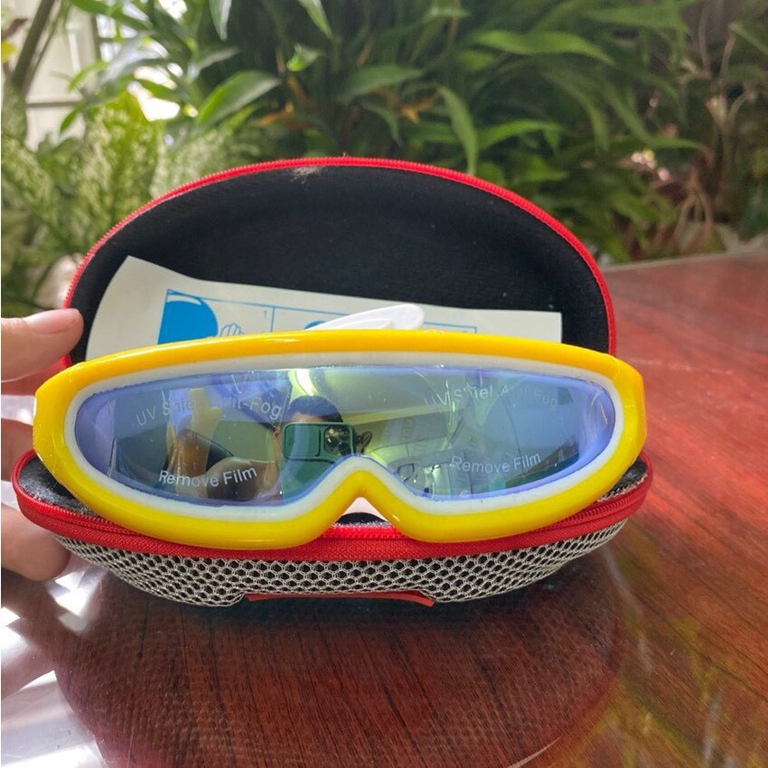Kính bơi trẻ em có doăng cao su phủ giữa 2 mắt , góc nhìn siêu rộng 230º Speedo - Phủ lớp bảo vệ chống tia UV cao cấp
