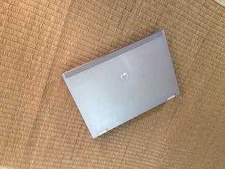 Laptop HP 8440p i5 thời trang