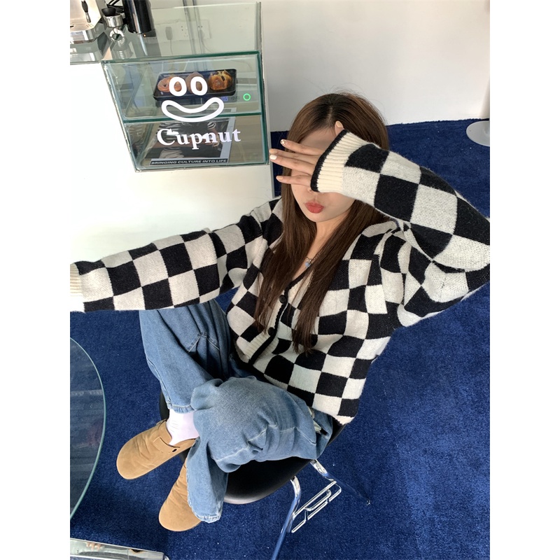 Áo len cổ V dài tay thời trang nữ | BigBuy360 - bigbuy360.vn