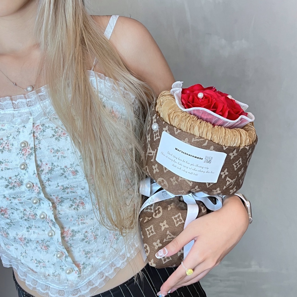Bó hoa quà tặng, hoa sáp vĩnh viễn Senses các thương hiệu thời trang nổi tiếng