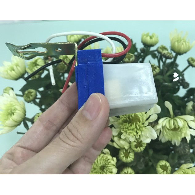 Công tắc cảm ứng ánh sáng 10A AS-10