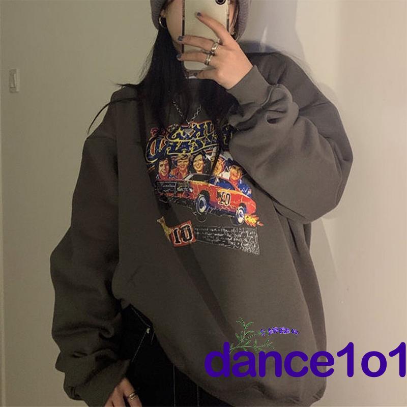 Áo nỉ dài tay cổ tròn form rộng in họa tiết hoạt hình cho nữ