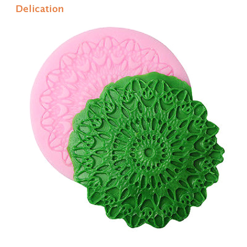 Khuôn Silicone Hình Tròn Họa Tiết Ren Hoa Làm Bánh Cupcake / Socola