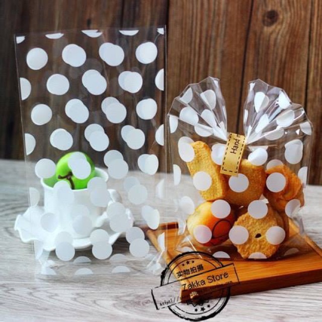 Túi cookie chấm bi trắng