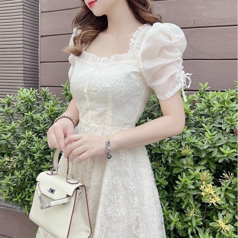 Váy Thiết Kế, Đầm Dự Tiệc Dáng Xòe Chất Liệu Ren Thêu Cao Cấp Phối Tay Voan Nơ Rút 2 Màu Trắng, Kem