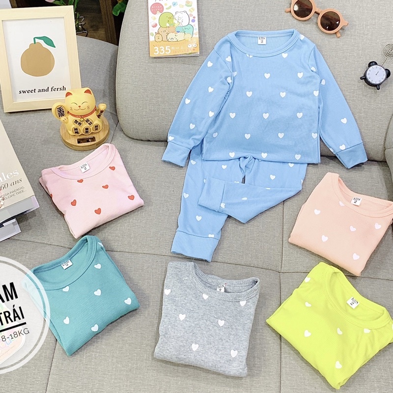 Bộ tay dài bé gái tăm gân hình trái tim
