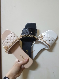 Dép nữ tán đinh siêu xinh( sale sốc 50k sll) đủ zai