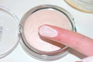 Phấn Bắt Sáng Catrice High Glow Mineral Powder