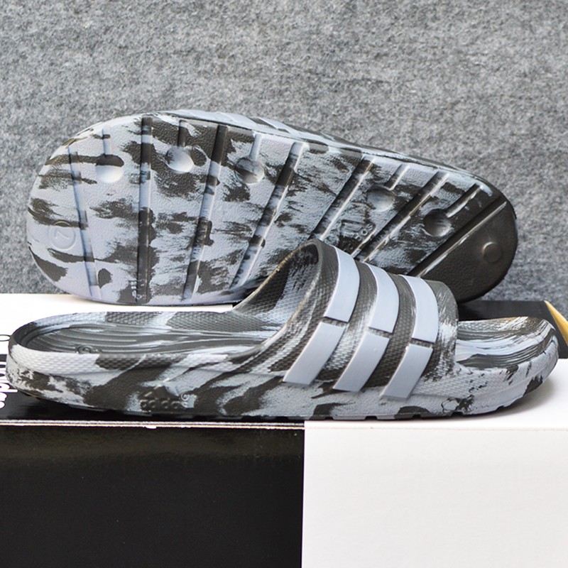 Adidas Duramo Camo màu xám đen sọc xám