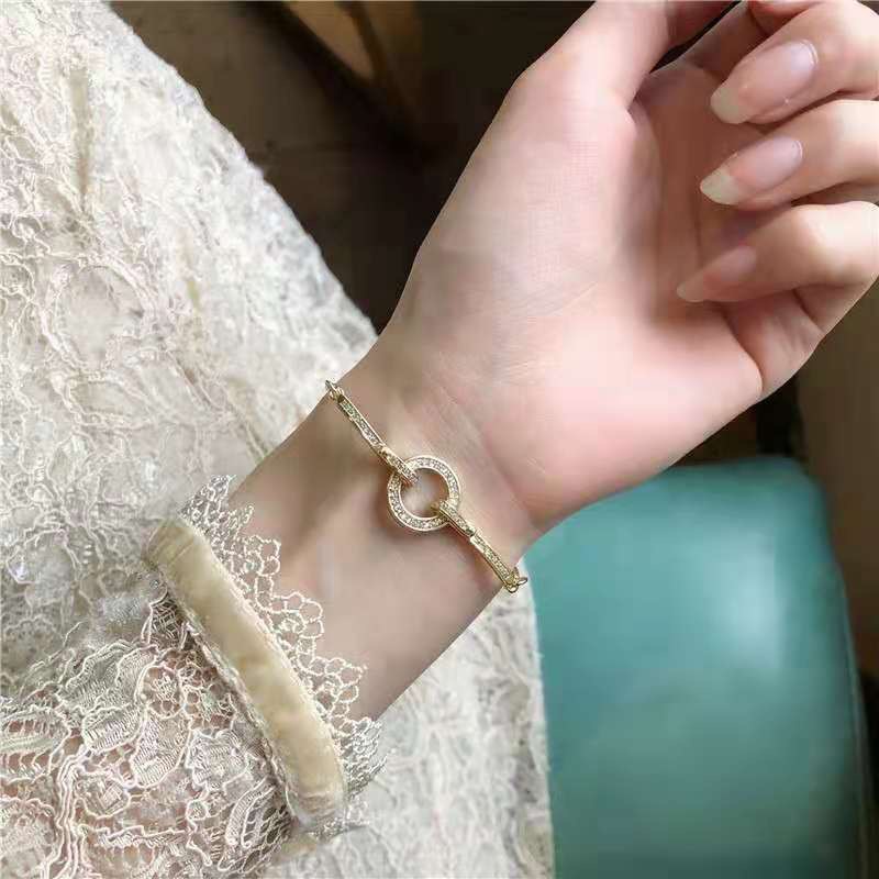 Lắc tay nữ, vòng tay nữ dây rút &quot; Over Ring &quot; mặt đính đá nhân tạo sang trọng Ivy.acc T5