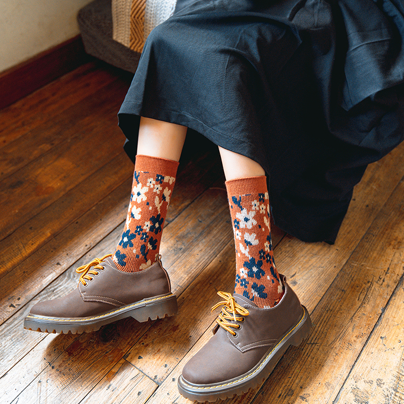 Retro Floral Cotton Women Mid-length Socks High Quality Double Needle Harajuku Style Lolita Sweet Girls Long Socks Women Socks