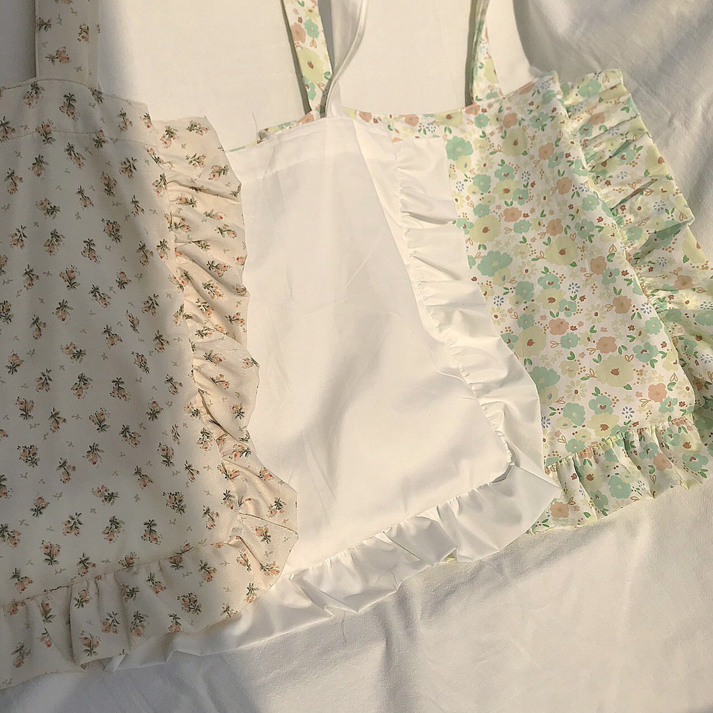 Túi tote vải phong cách Hàn Quốc hoa nhí đeo vai phối bèo - Cloudy Day