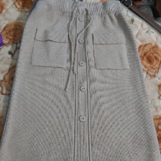 Chân váy len tăm