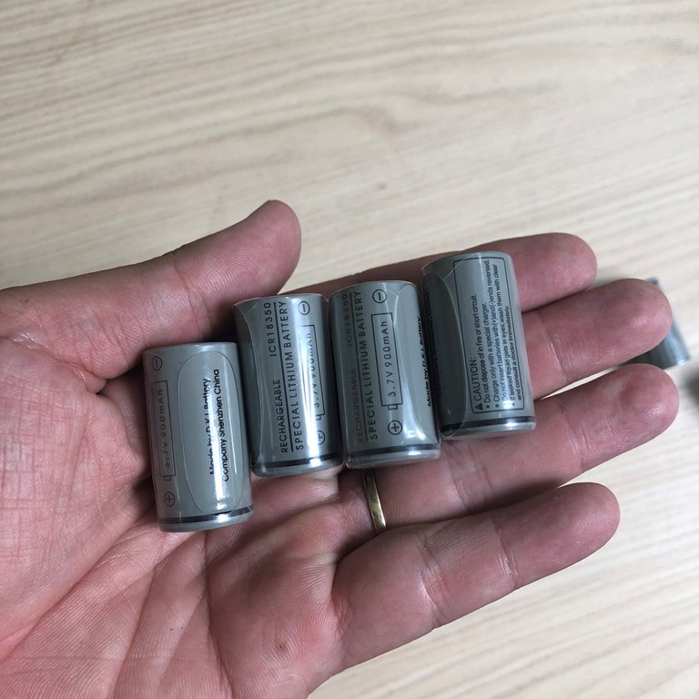 Pin sạc lithium Ultrafire 18350 900 mAh 3.7v