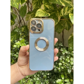 Ốp lưng iPhone hở táo, viền màu sang chảnh
