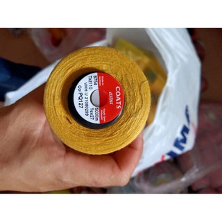 chỉ may màu vàng