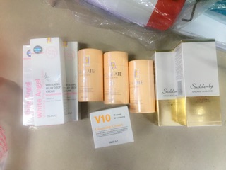 Bộ đôi V10 và tinh chất bơ Skinaz
