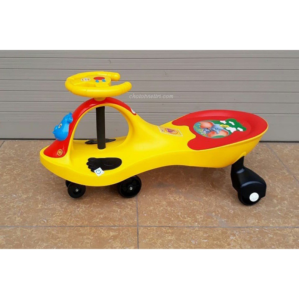 Xe lắc cao cấp cho bé Việt Nam